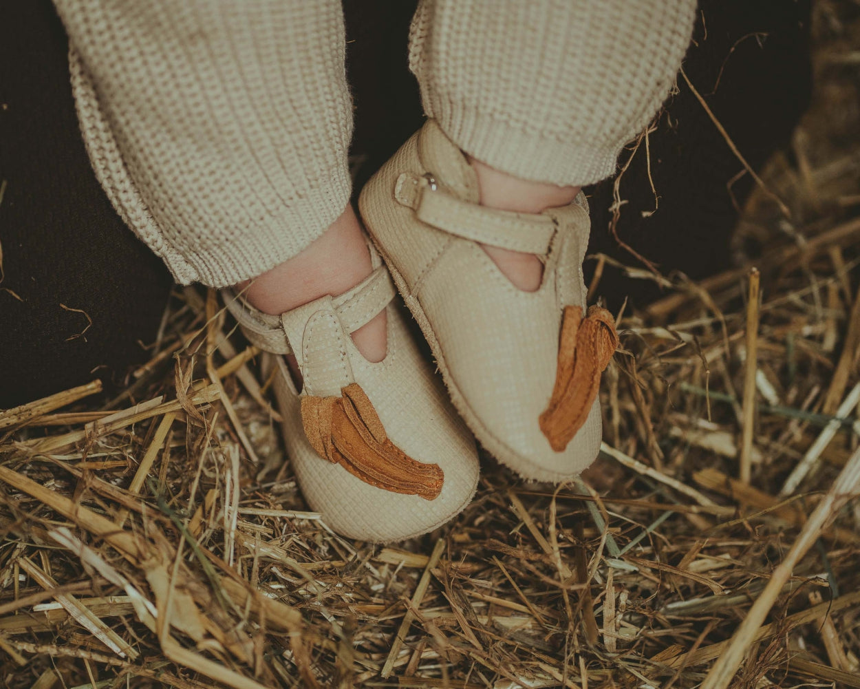 Nanoe Shoes | Banana | Cream Scored Leather