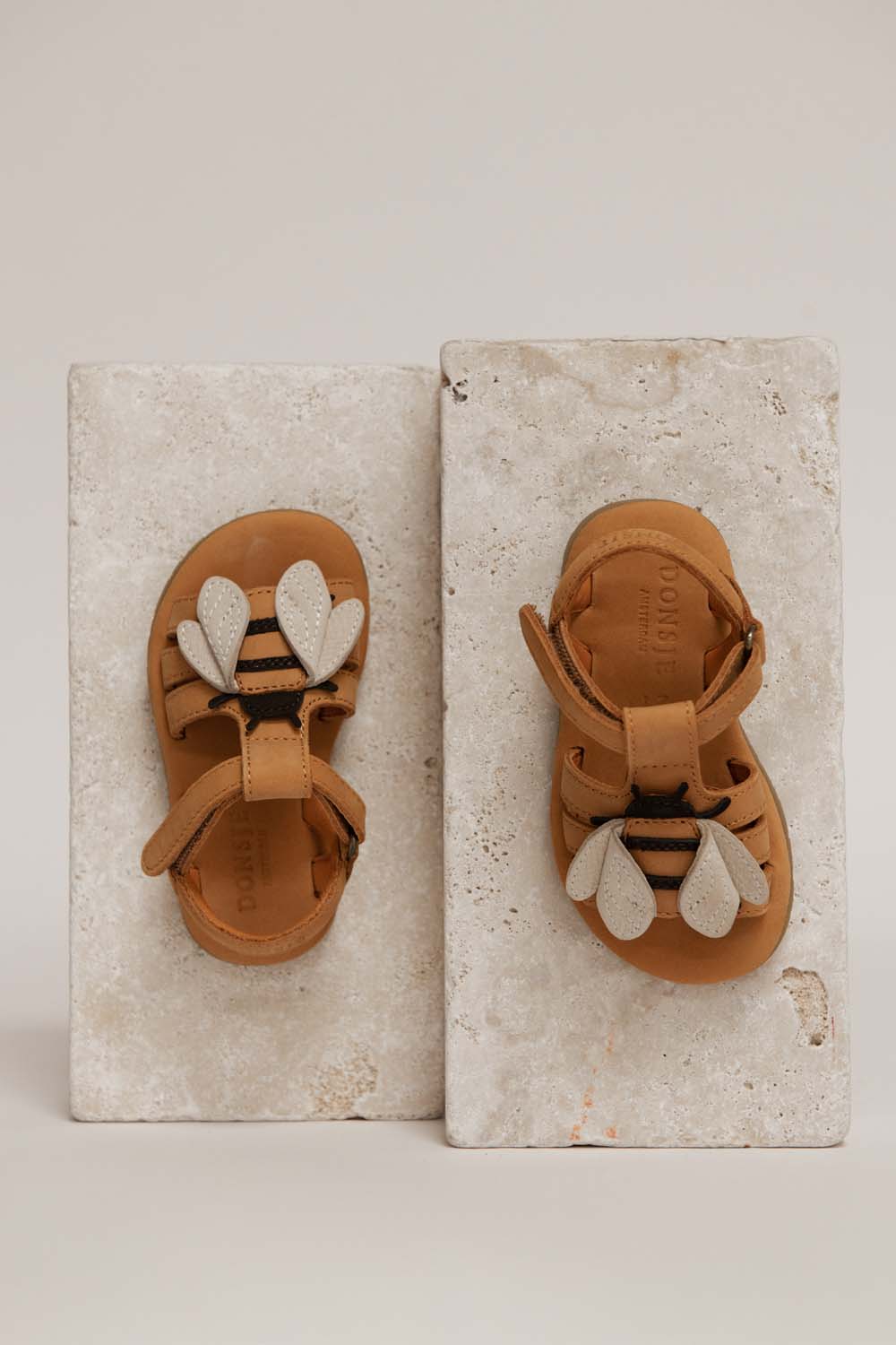 Tuti Sky Sandals | Bee | Camel Classic Leather