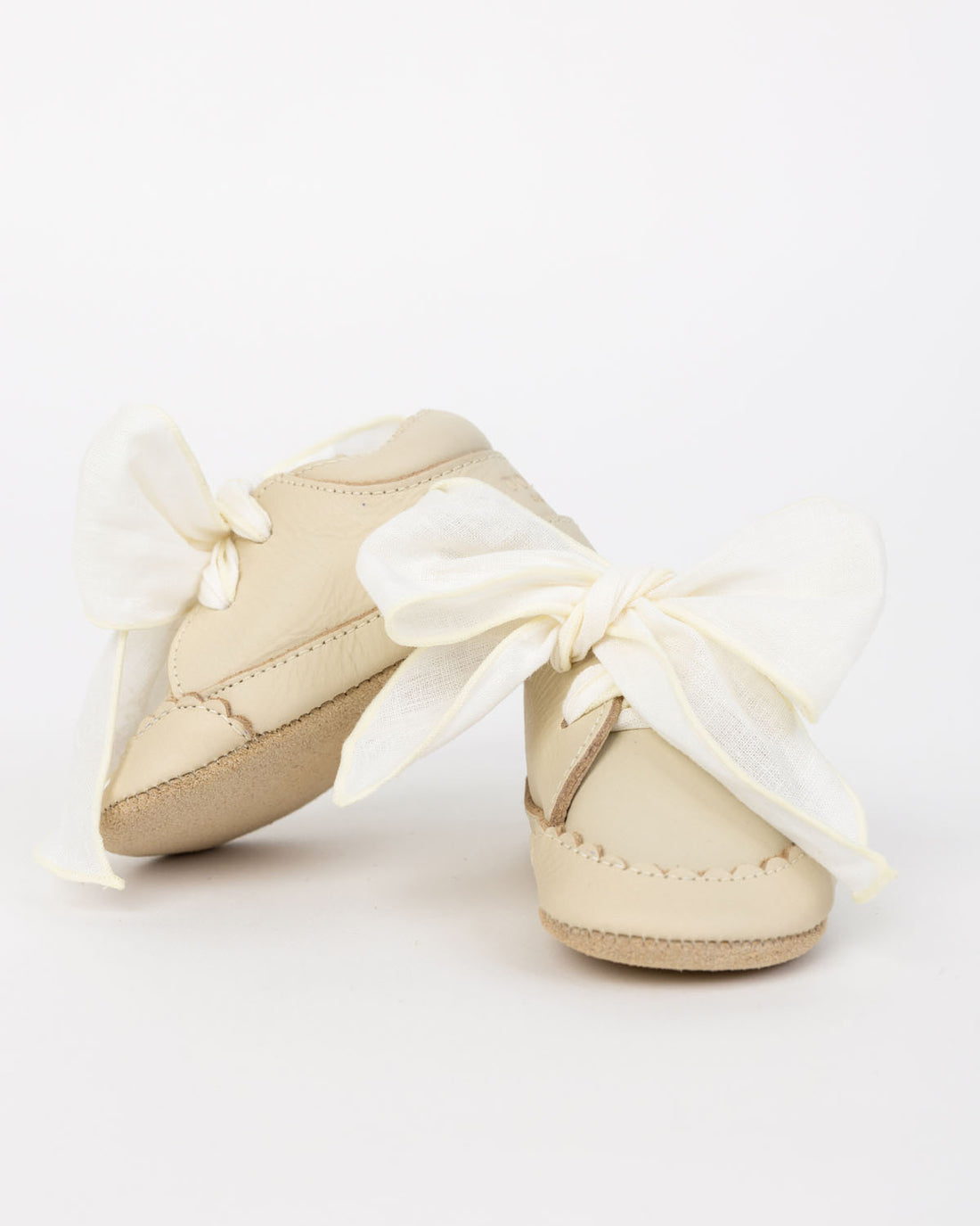 Lonny Sneakers | Cream Leather