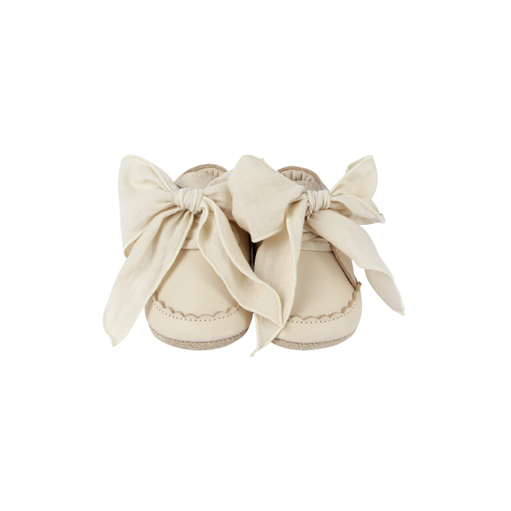 Lonny Sneakers | Cream Leather