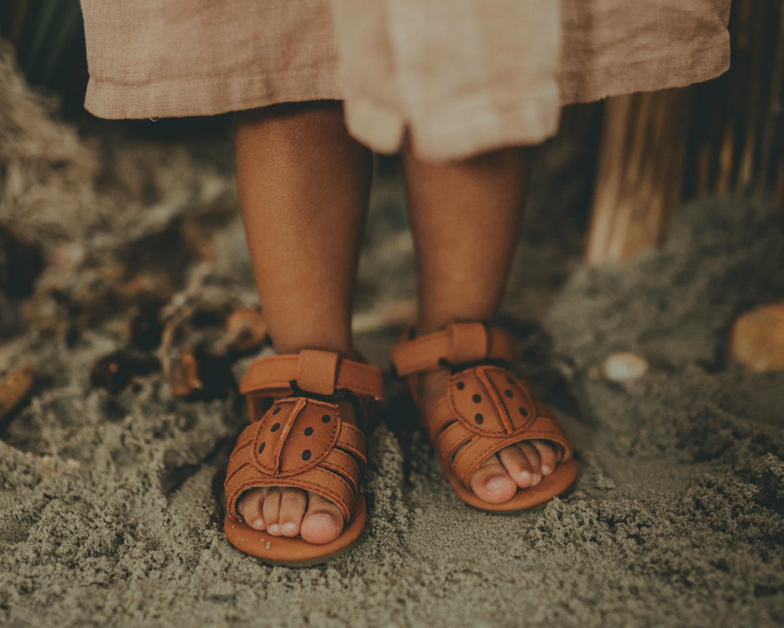 Tuti Sky Sandals | Lady Bird | Walnut Nubuck