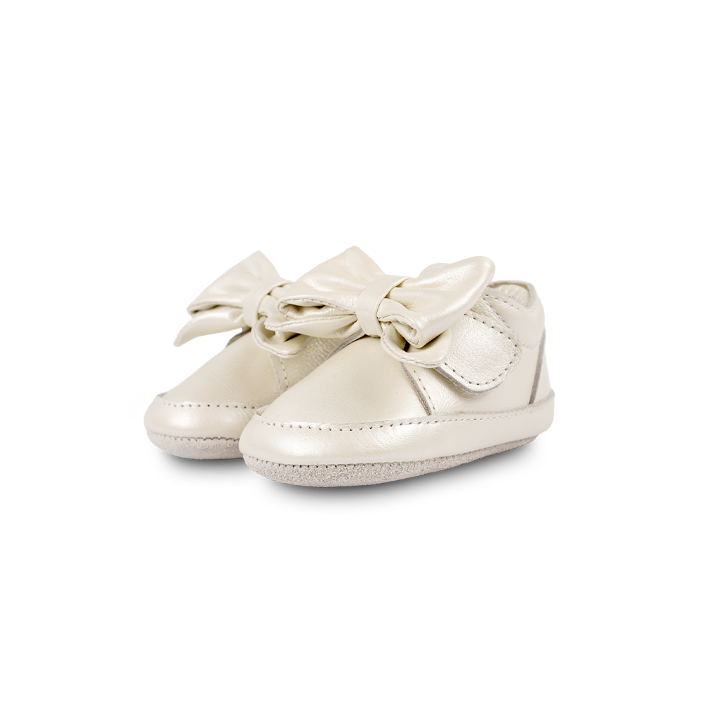 Mileau Sneakers | Off White Metallic Leather