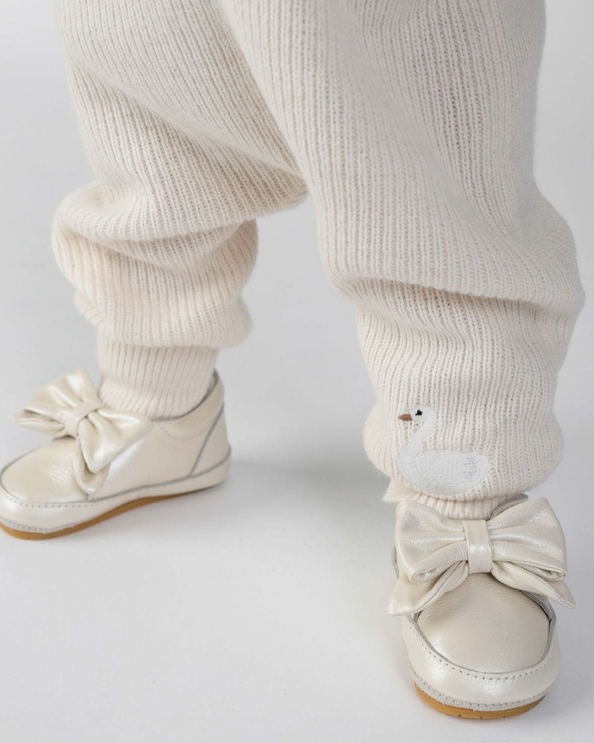 Mileau Sneakers | Off White Metallic Leather