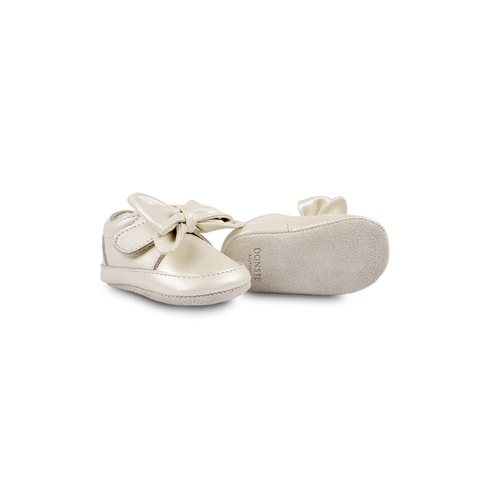 Mileau Sneakers | Off White Metallic Leather