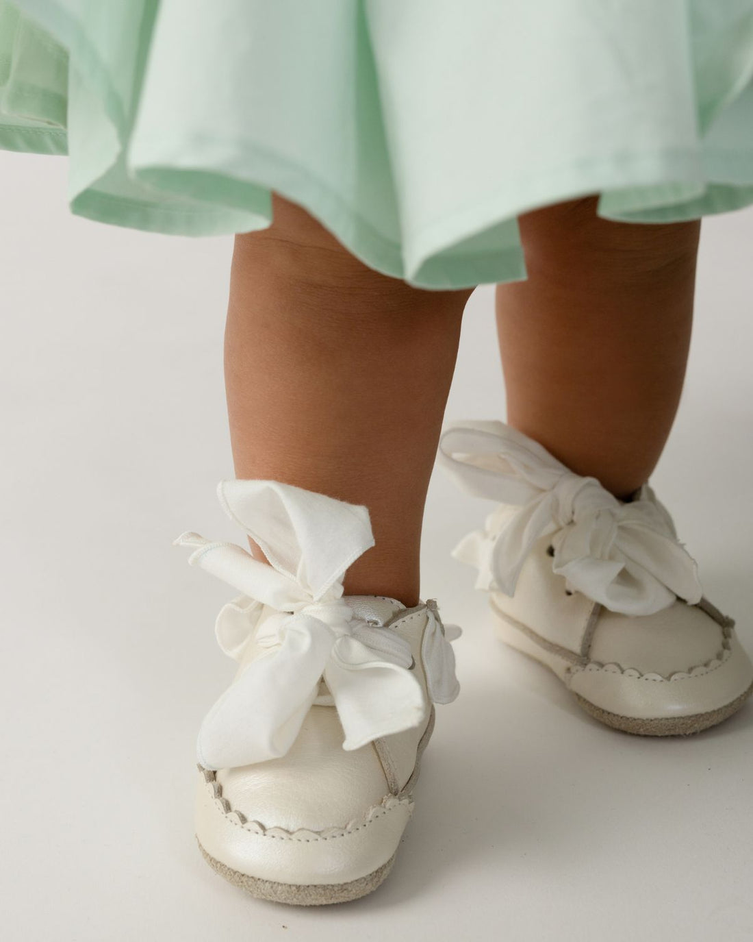 Nienelien Sneakers | Off White Metallic Leather