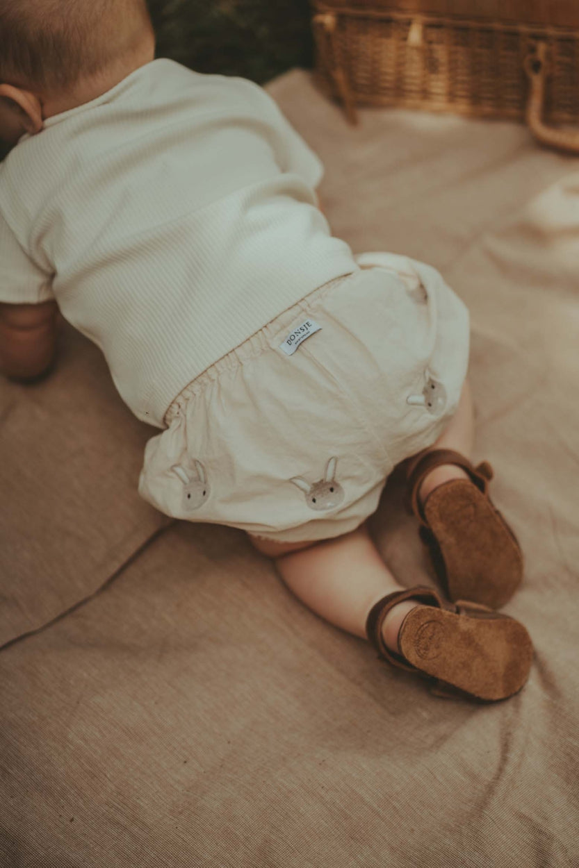 Larson Bloomers | Bunnies | Warm White