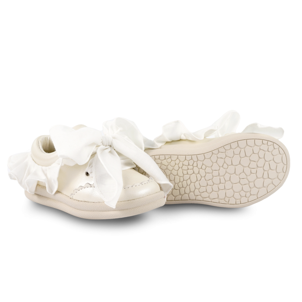 Niene Sneakers | Off White Metallic Leather