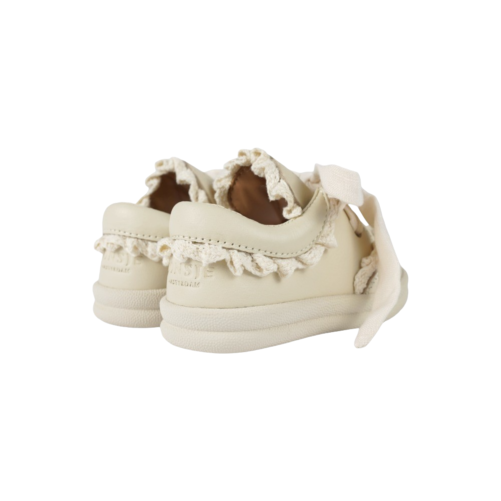 Wisel Sneakers | Cream Leather