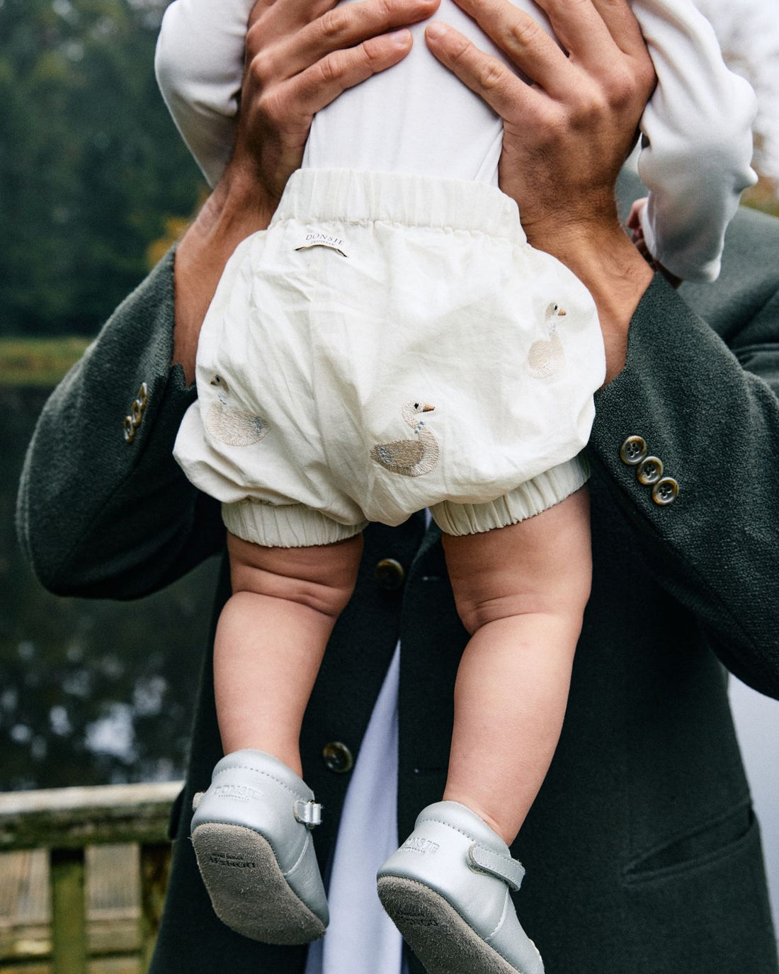 Shimmer Swan Bloomers | Warm White