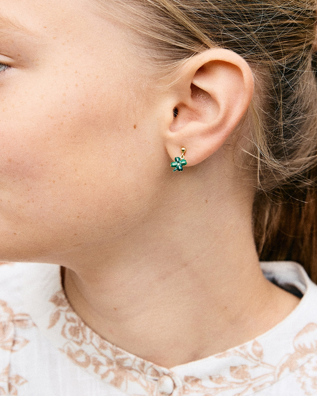 Single Lucky Puff Stud | Emerald Green