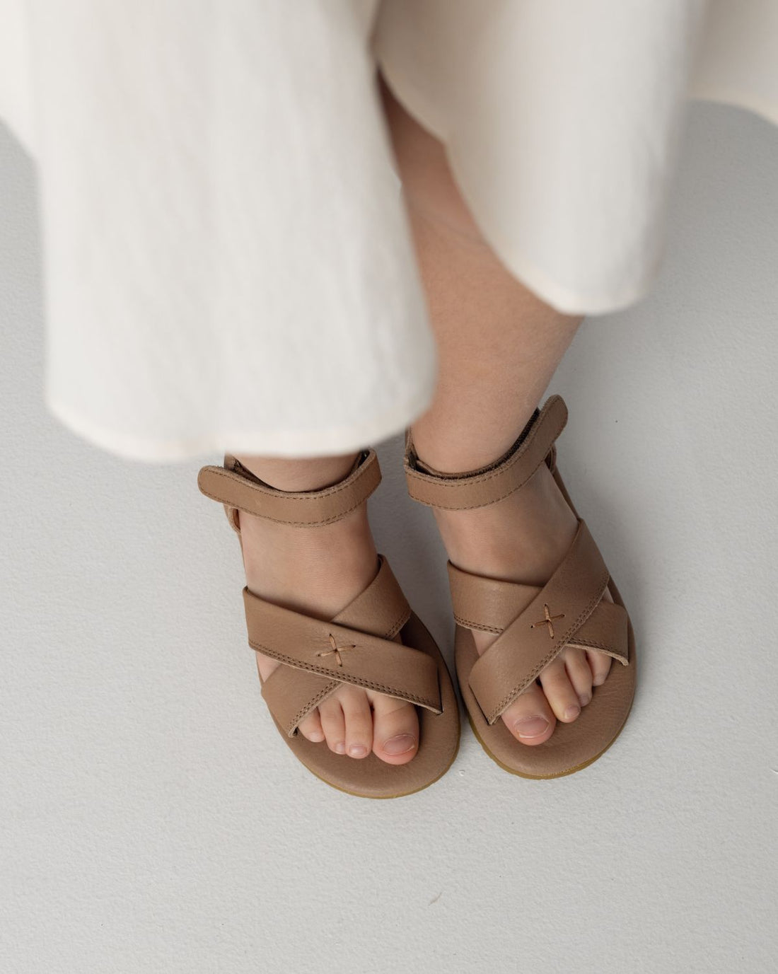 Otis Sandals | Truffle Leather