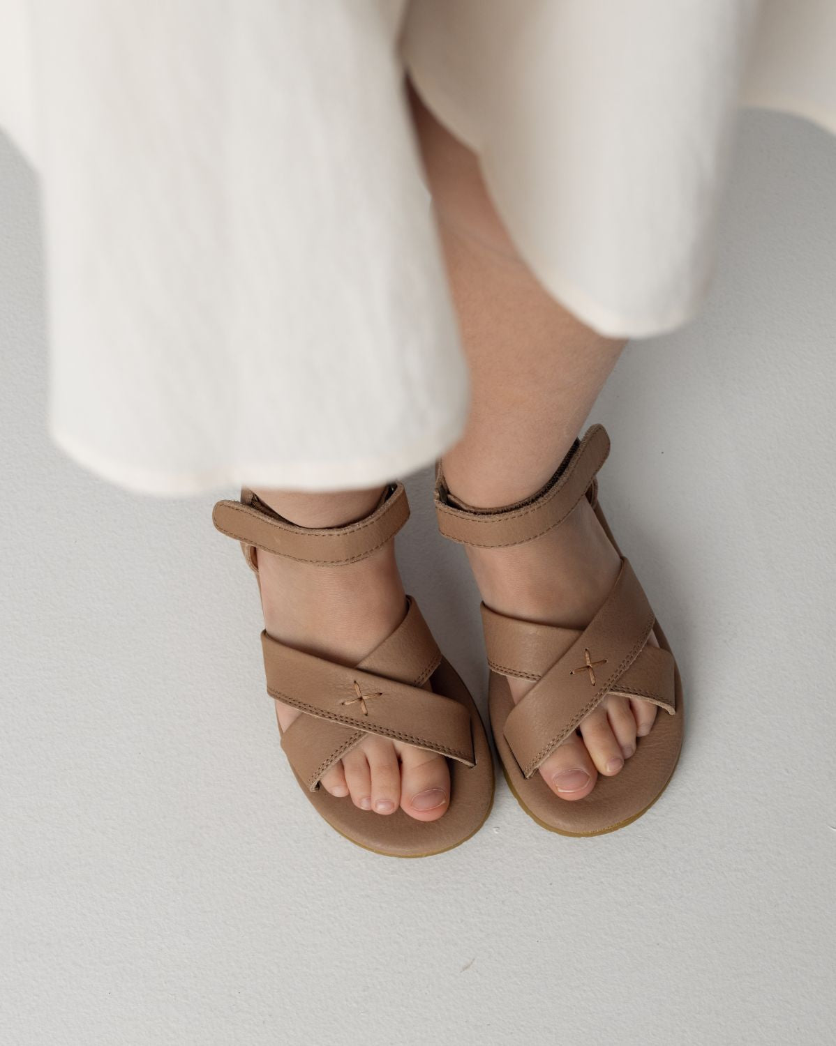 Otis Sandals | Truffle Leather