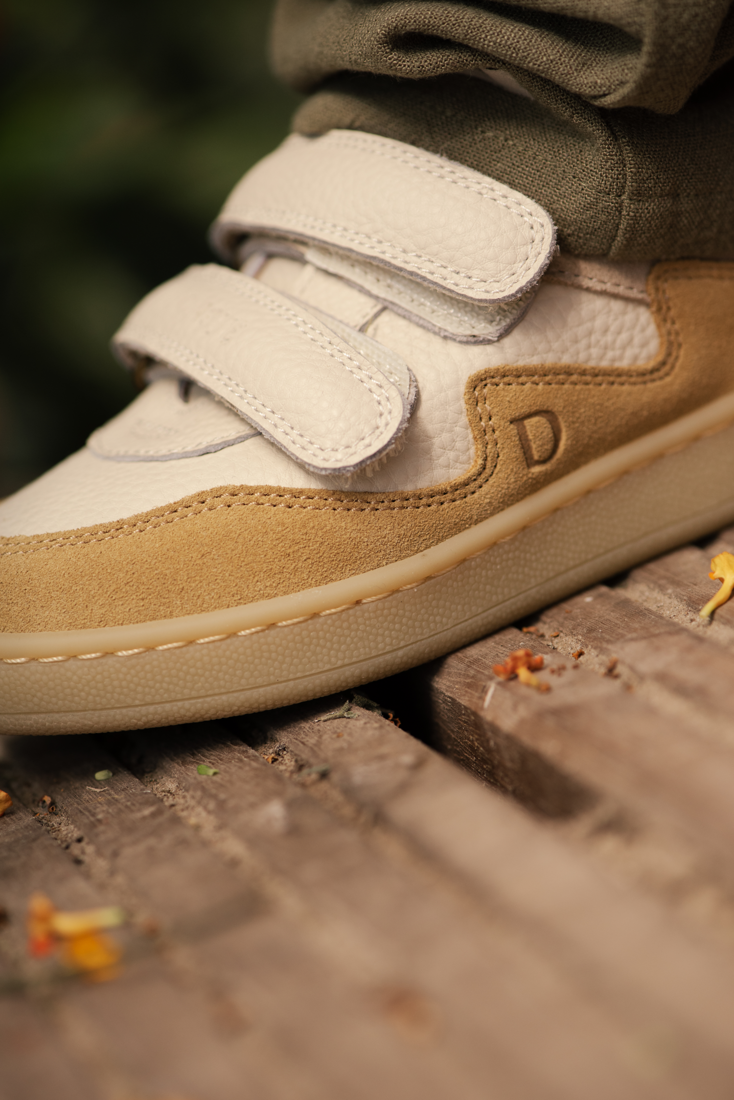 Kesio Sneakers | Khaki Suede