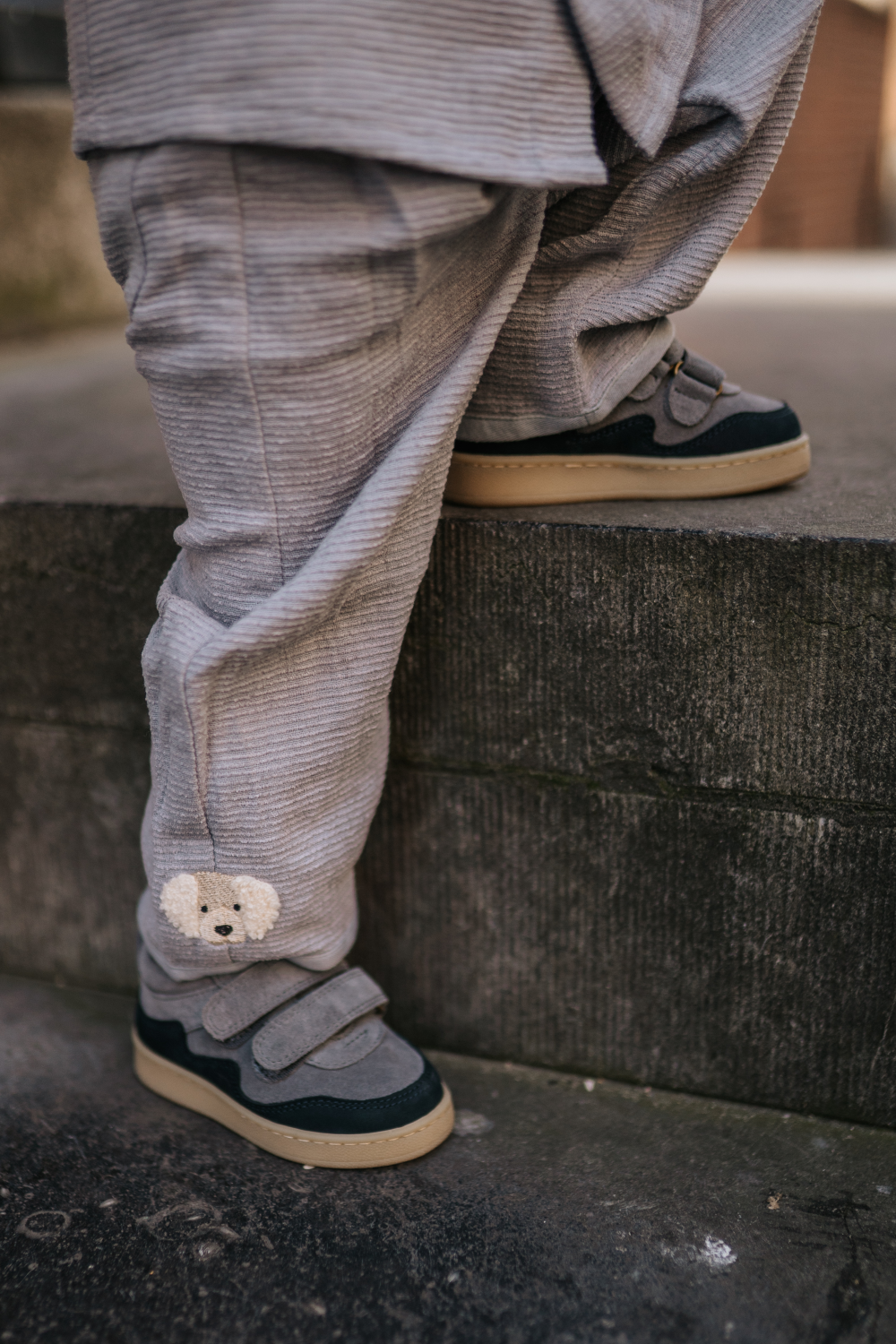 Yuno Trousers | Golden Retriever | Foggy Blue