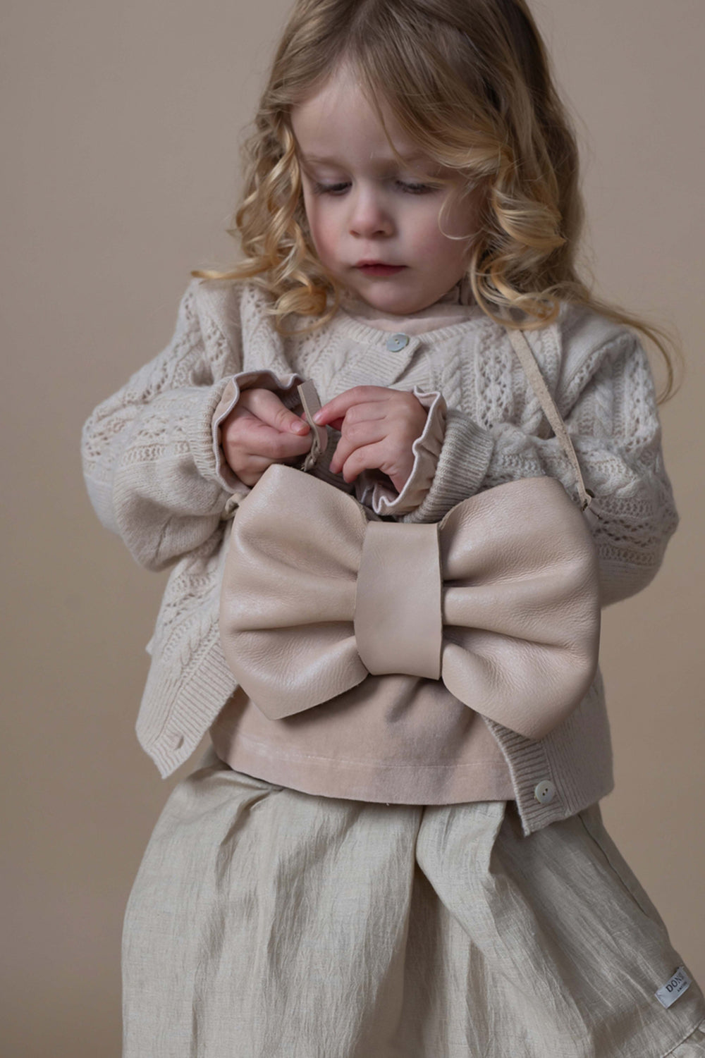 Ryanne Shoulder Bag | Powder Metallic Nubuck