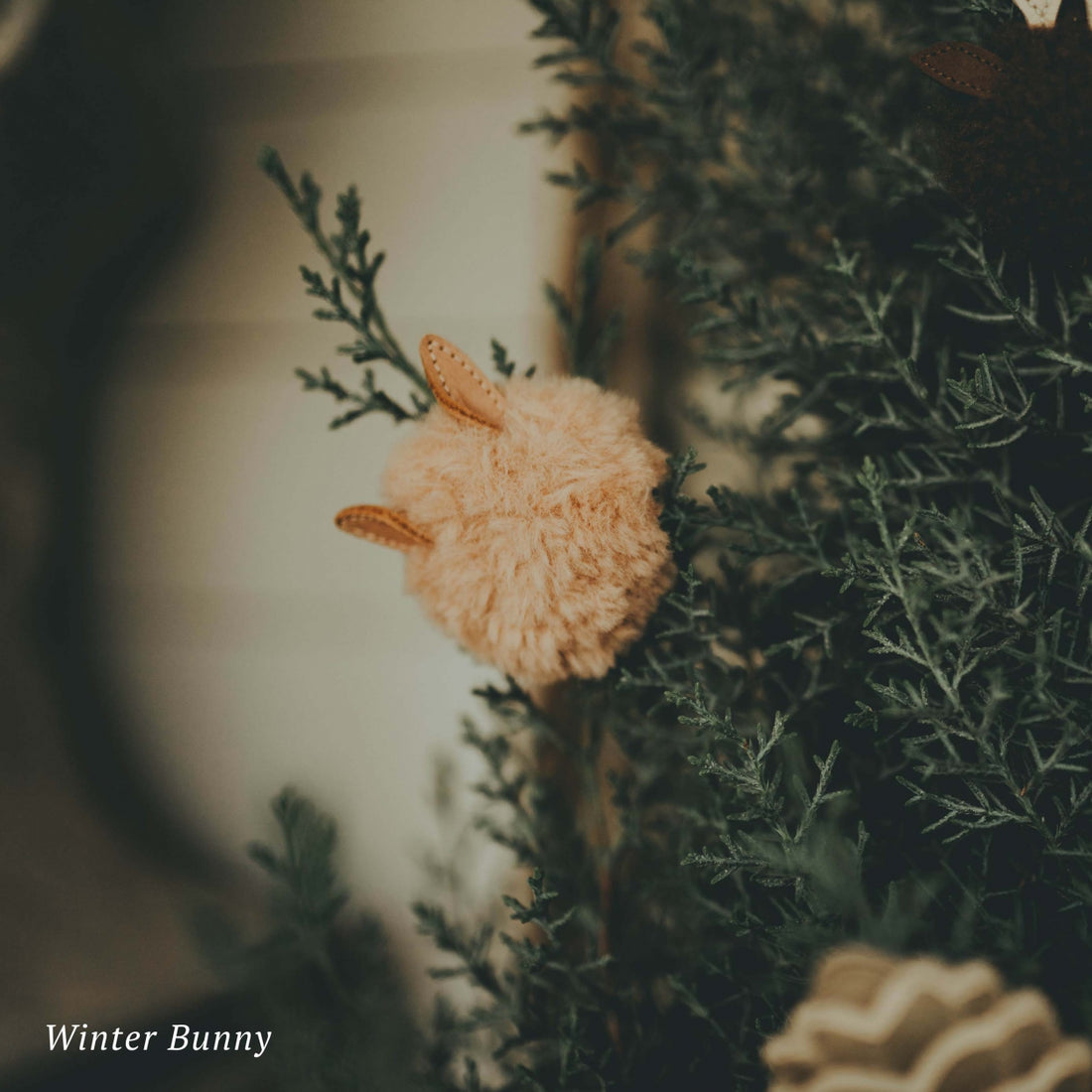 Ploto Hairclip | Alpaca | Beige Curly Faux Fur