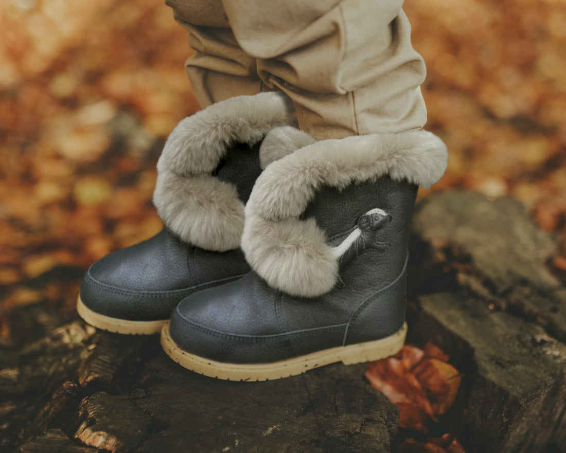 Tusi Boots | Skunk | Navy Leather
