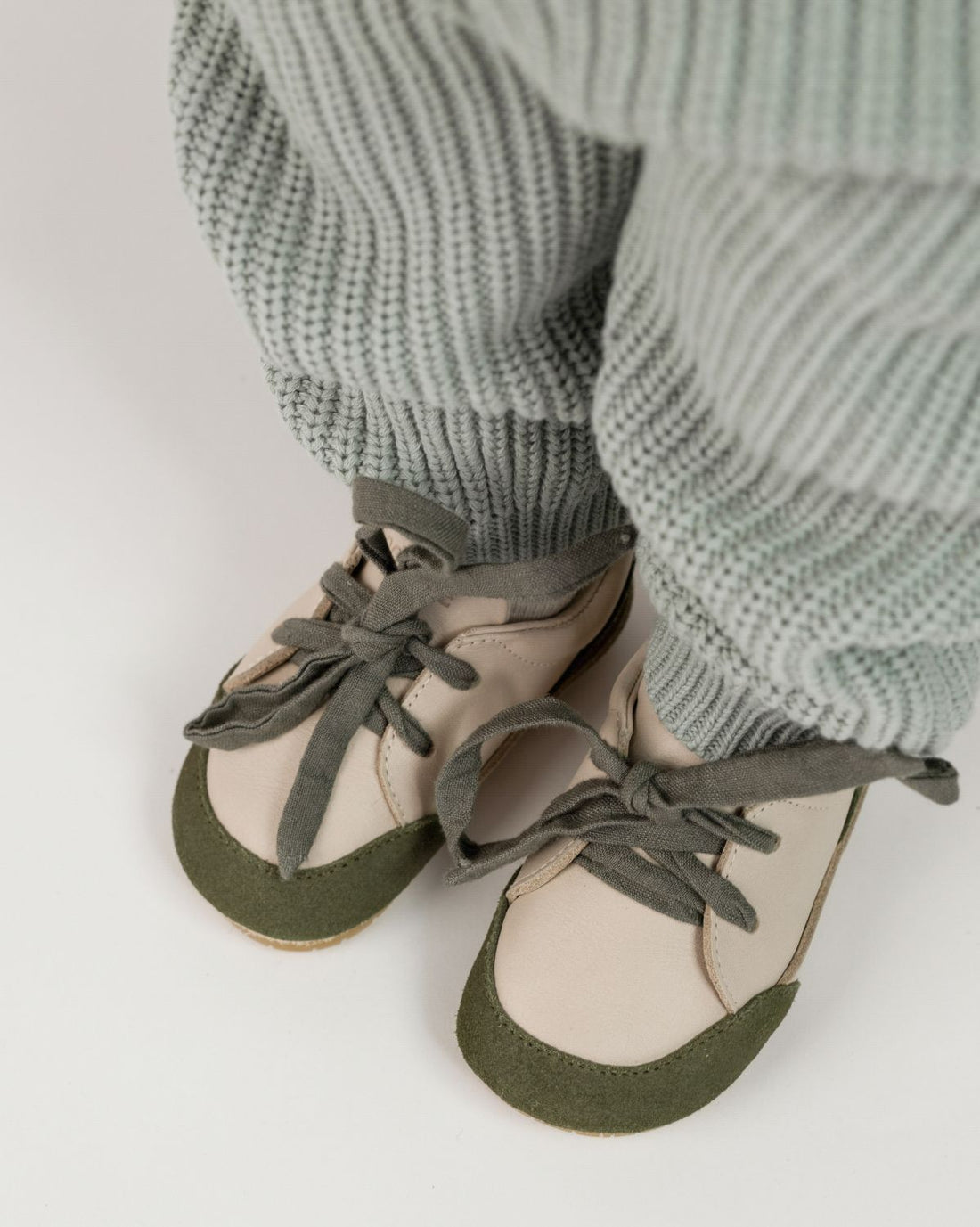 Jurre Sneakers | Army Suede