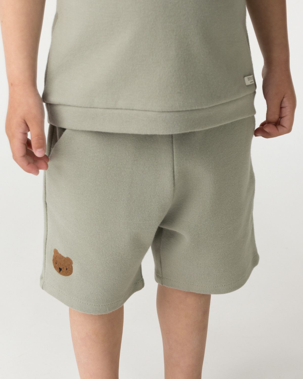 Ithri Shorts | Bear | Dusty Green