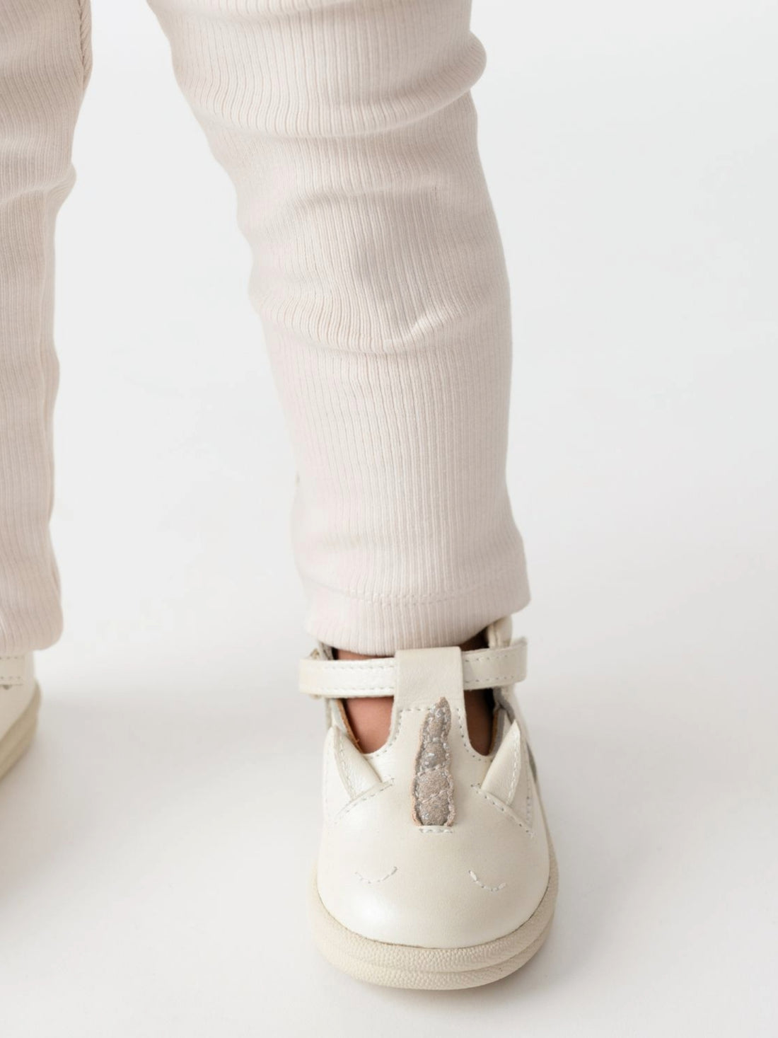 Zilpa Shoes | Unicorn | Off White Metallic Leather