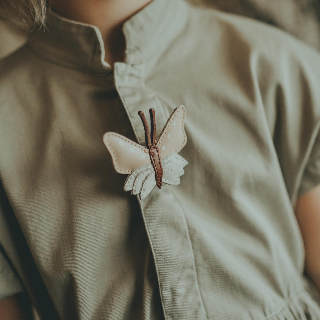 Zaza Sky Hairclip | Butterfly | Powder Metallic Nubuck