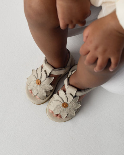 Tuti Fields Sandals | Daisy | Off White Leather