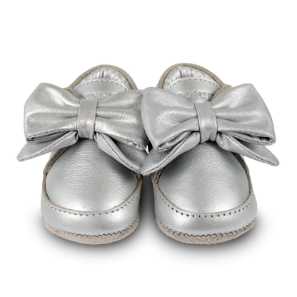 Mileau Sneakers | Silver Grey Metallic Leather