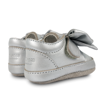 Mileau Sneakers | Silver Grey Metallic Leather