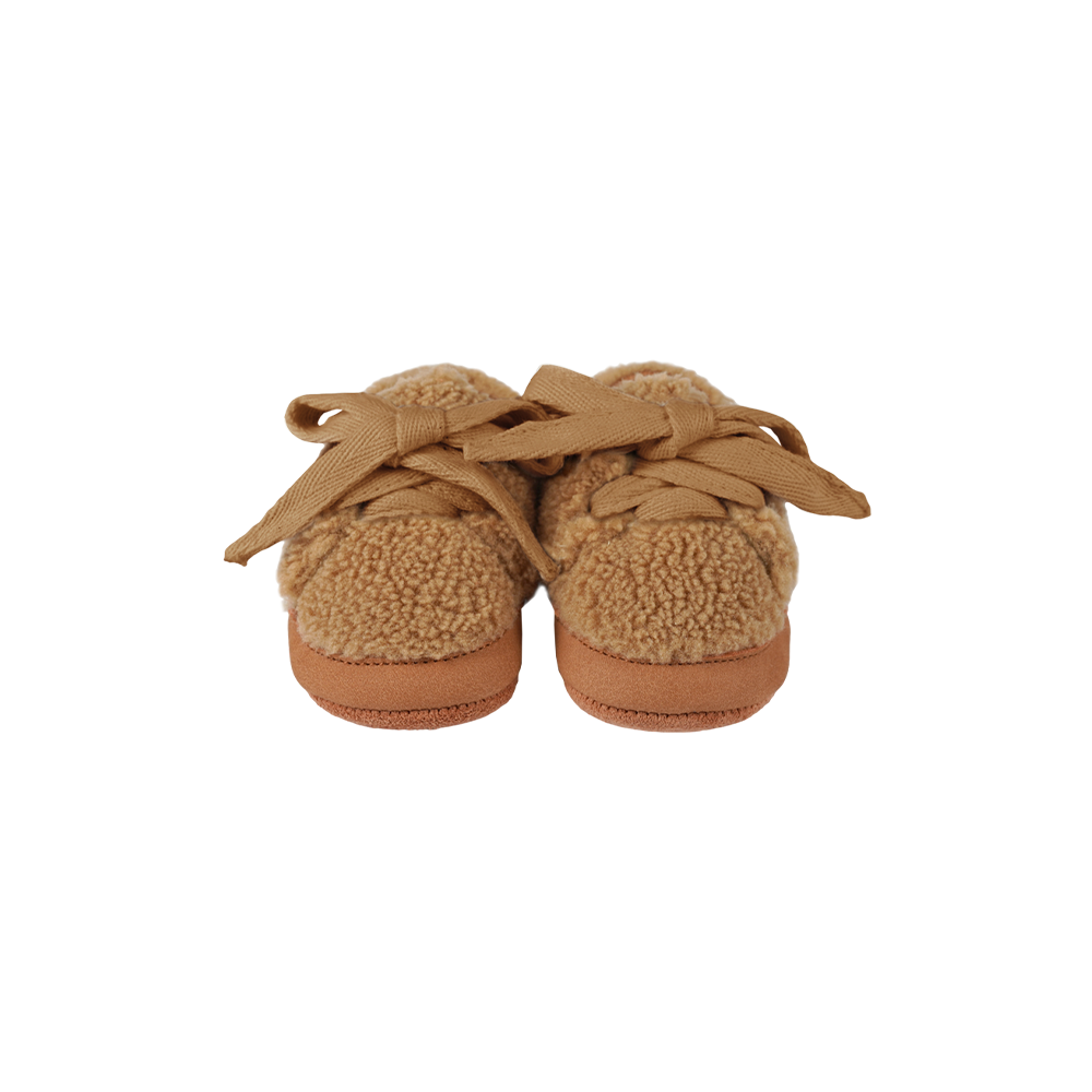 Rije Sneakers | Light Maple Curly Faux Fur