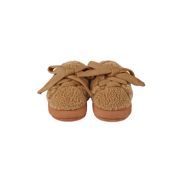 Rije Sneakers | Light Maple Curly Faux Fur