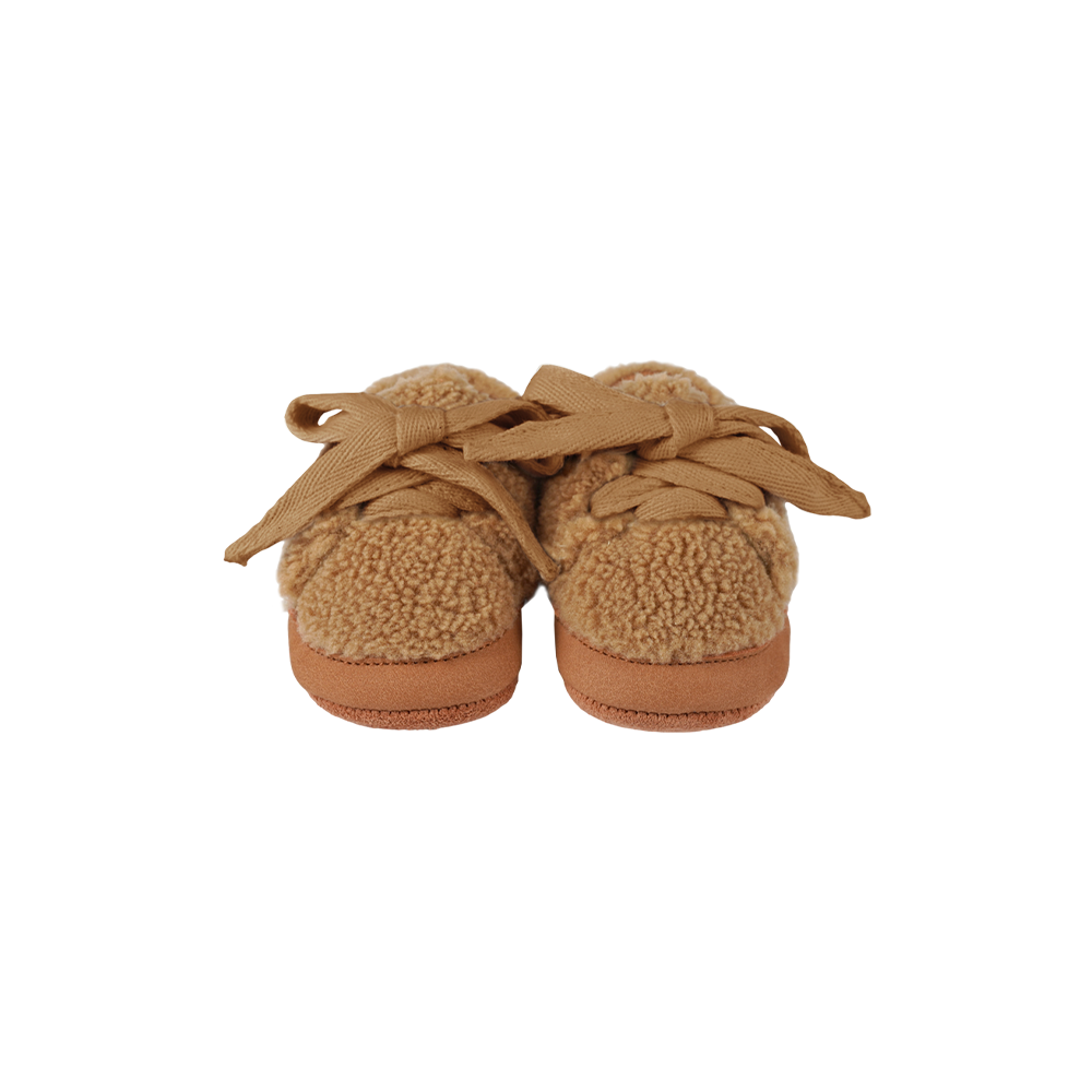 Rije Sneakers | Light Maple Curly Faux Fur
