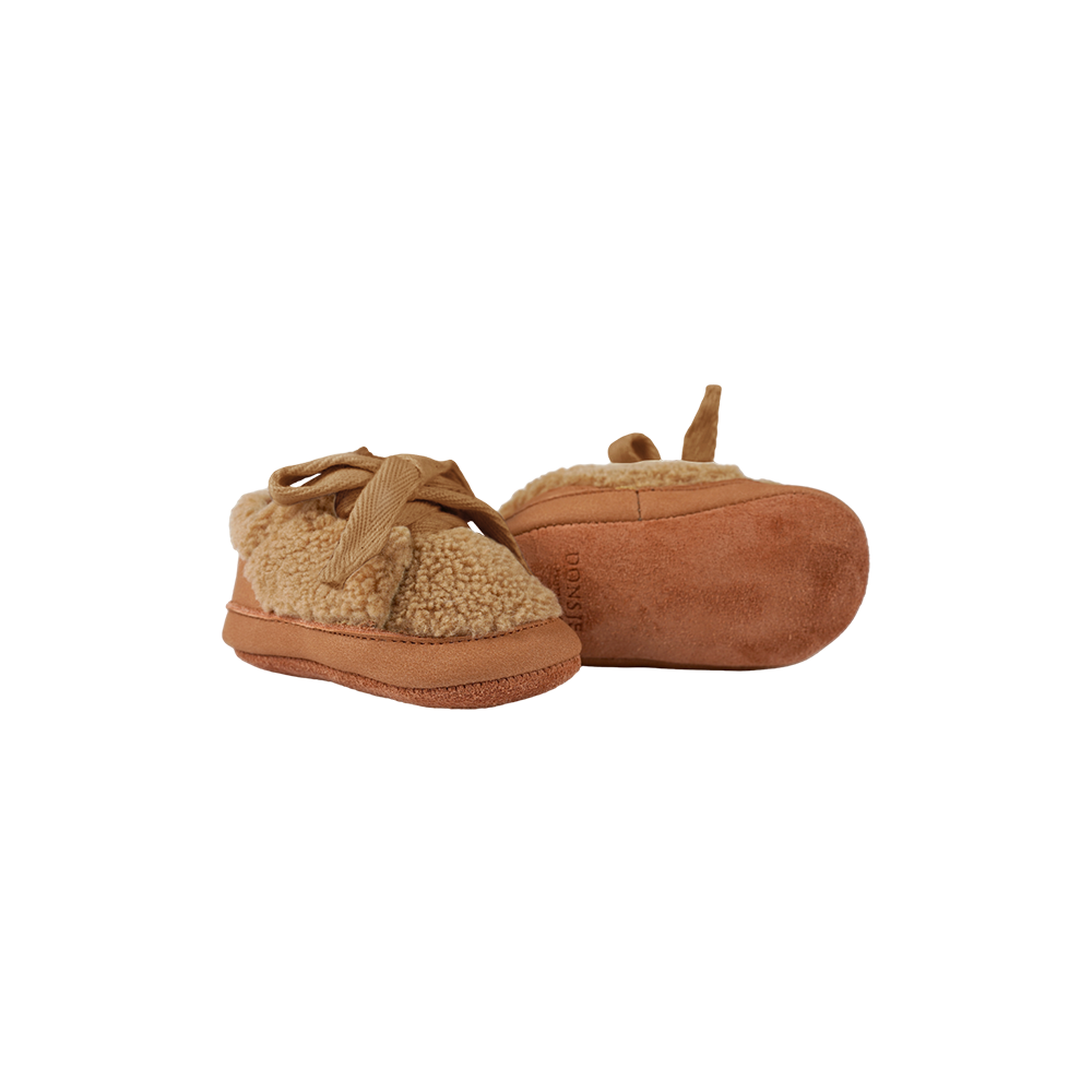 Rije Sneakers | Light Maple Curly Faux Fur