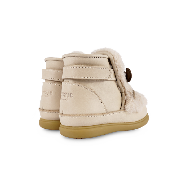 Roumi Shoes | Reindeer | Light Beige Soft Faux Fur