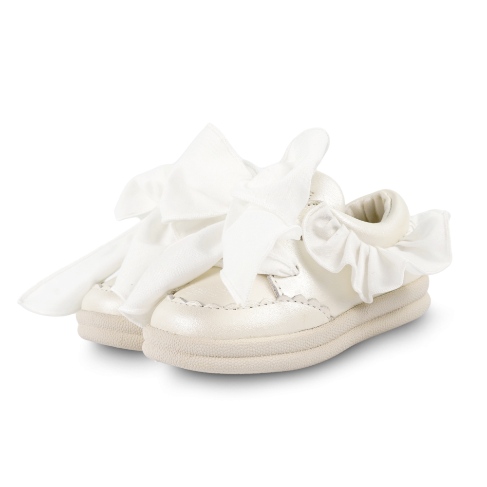 Niene Sneakers | Off White Metallic Leather