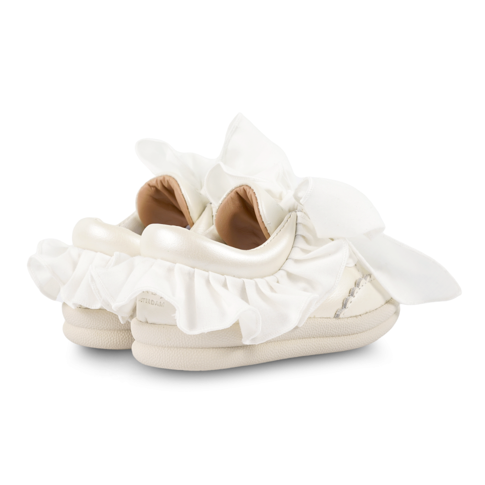 Niene Sneakers | Off White Metallic Leather