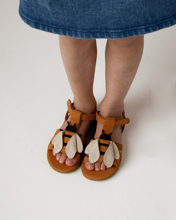 Iles Sky Sandals | Bee | Toffee Nubuck
