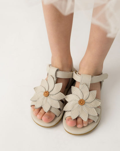 Iles Fields Sandals | Daisy | Off White Leather