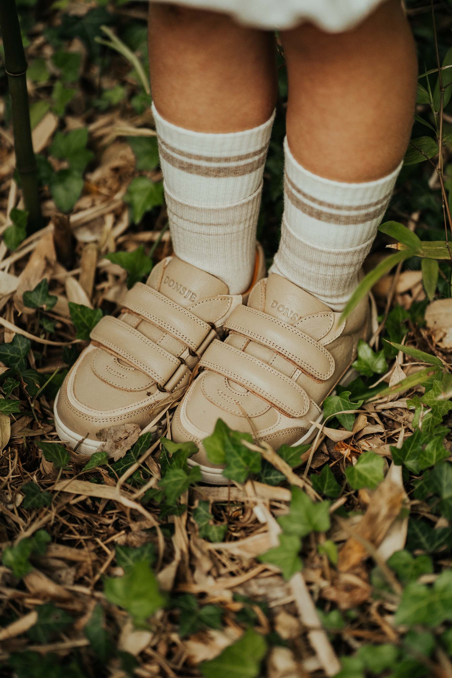 Meyo Sneakers | Taupe Leather