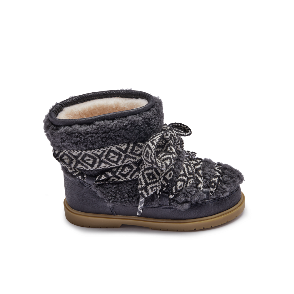 Walaya Boots | Navy Curly Sheep Wool