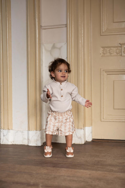 Joysa Shorts | Soft Sand - Rose Triangular