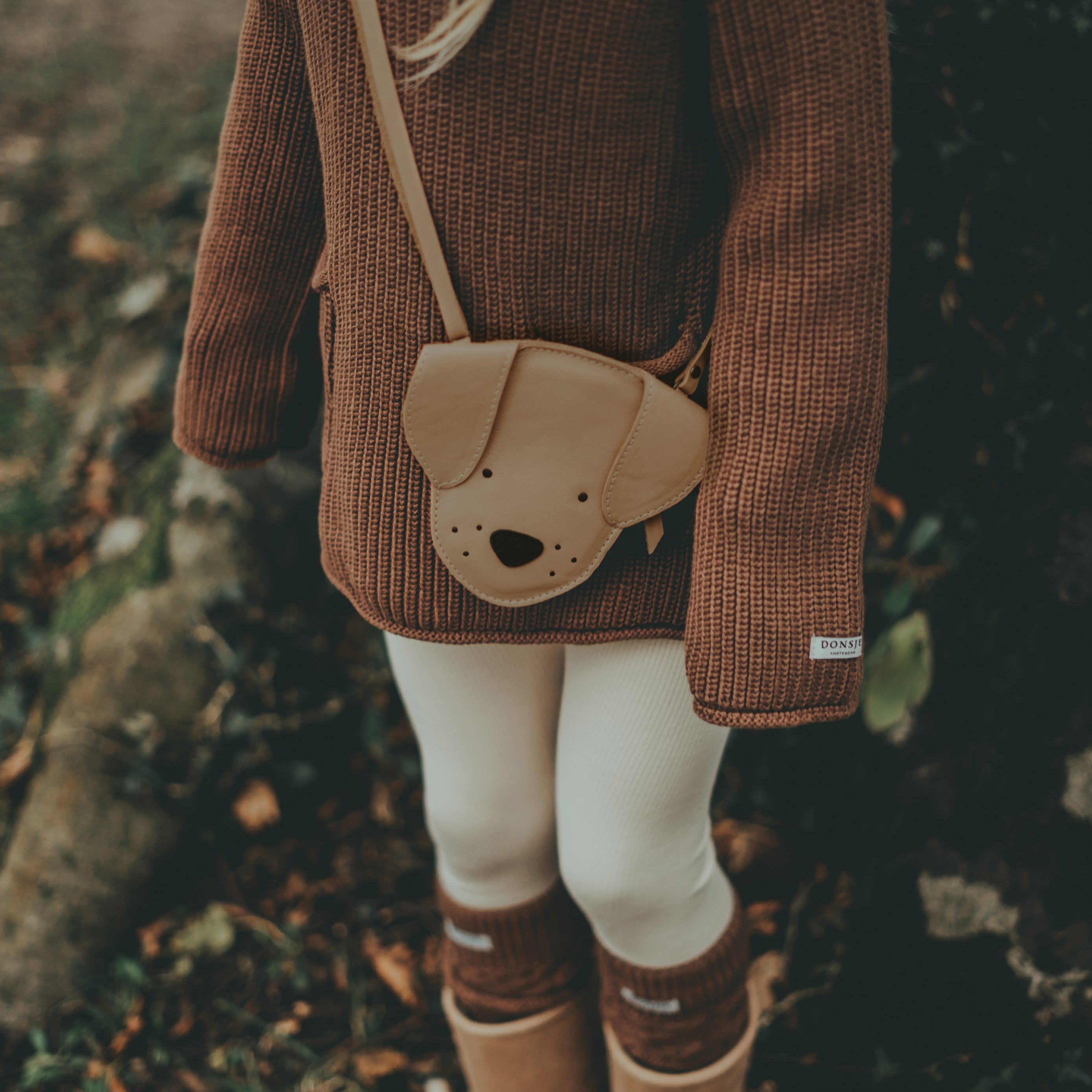 Britta Classic Purse | Dog | Truffle Nubuck – Donsje Amsterdam