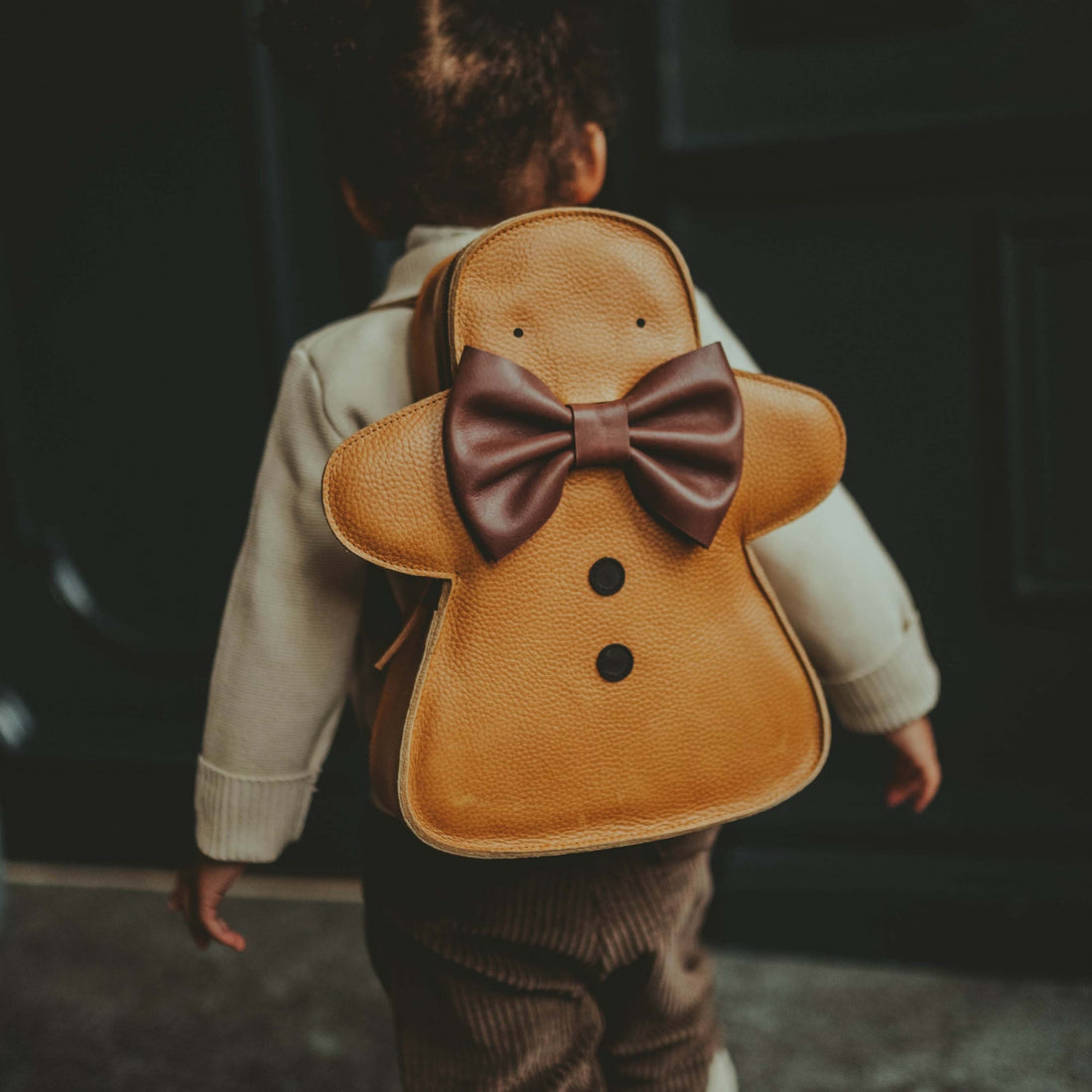 Snoo Schoolbag | Mrs. Gingerbread | Toast Grain Leather