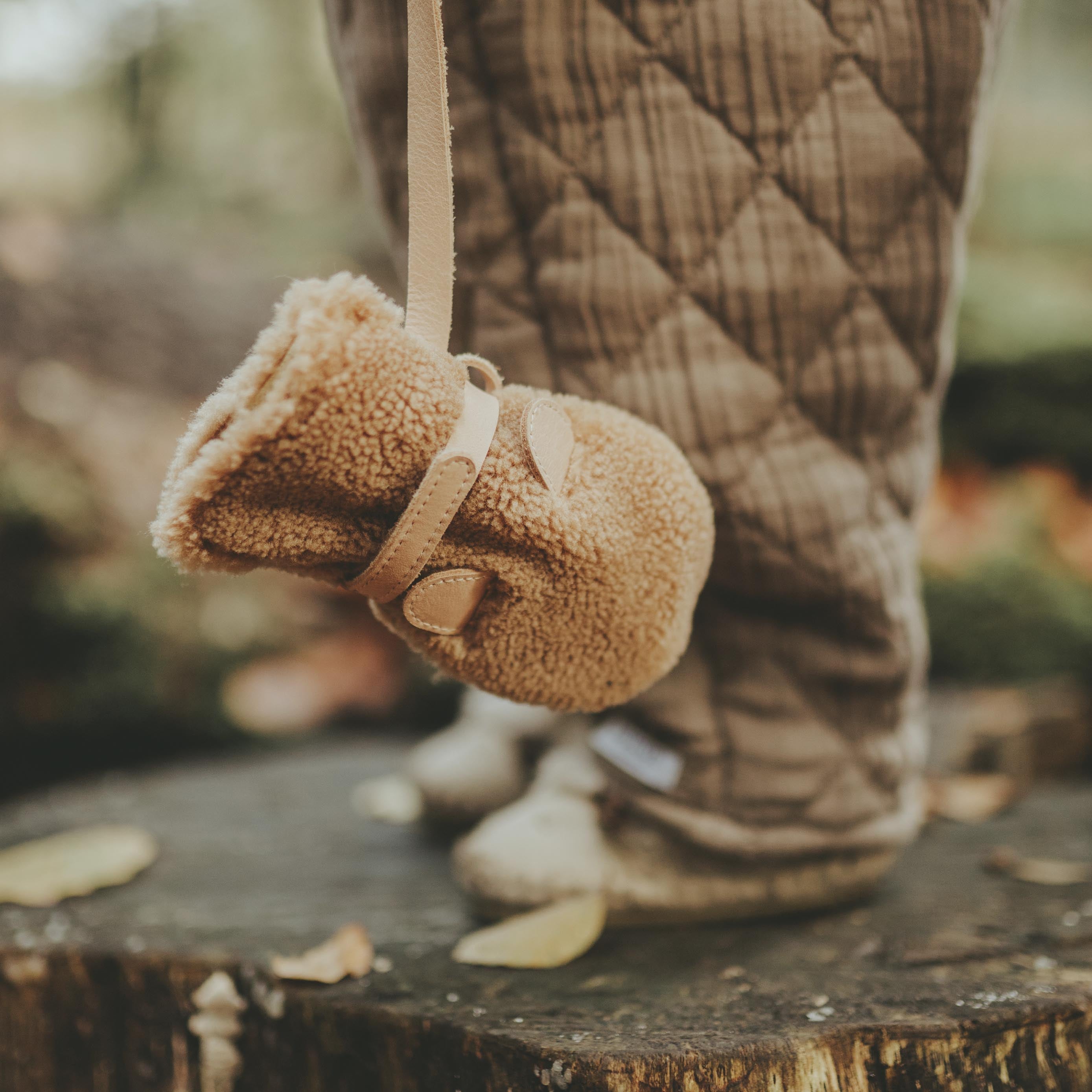 Richy Mittens | Teddy Bear | Light Maple Curly Faux Fur