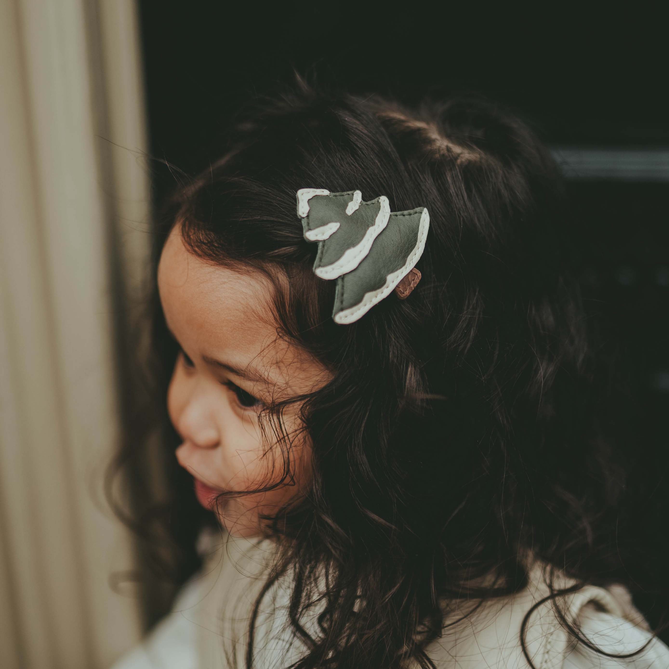 Wonda Hairclip | Christmas Tree | Olive Leather