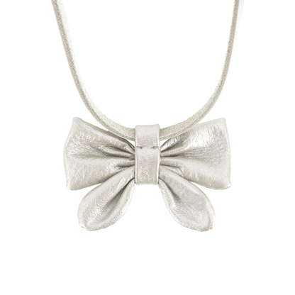Dieny Necklace | Bow | Off White Metallic Leather
