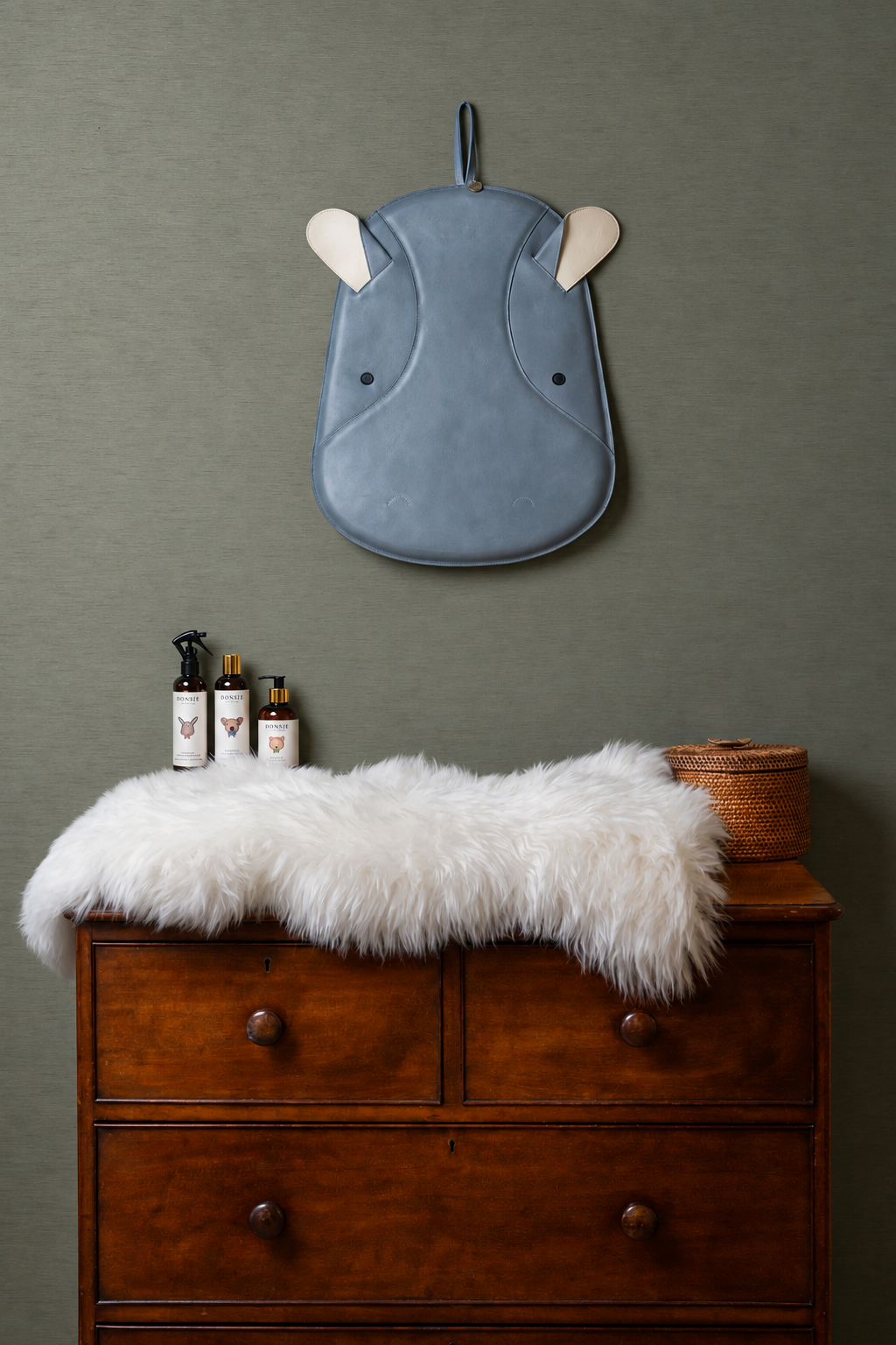 Guno Ornament Medium | Hippo | Grey Classic Leather