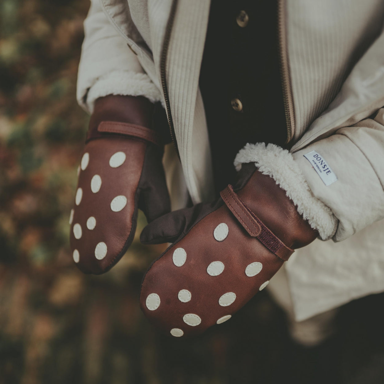 Wald Mittens | Toadstool | Burgundy Classic Leather