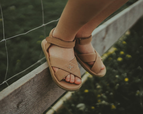 Qotis Sandals | Taupe Leather