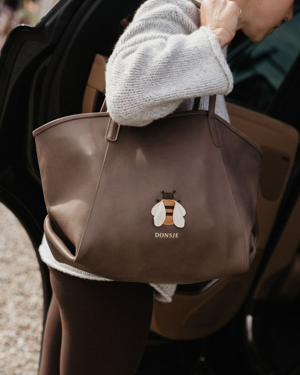 Giojah Tote Bag | Bee | Smoke Leather