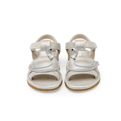 Tiny Swan Sandals | Silver Metallic Leather